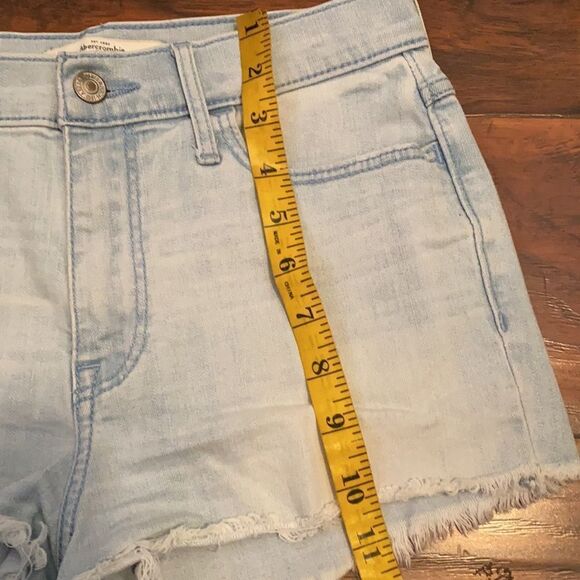 Abercrombie & Fitch Distressed Frayed Hem Denim Shorts Festival Summer Spring - Picture 3 of 9